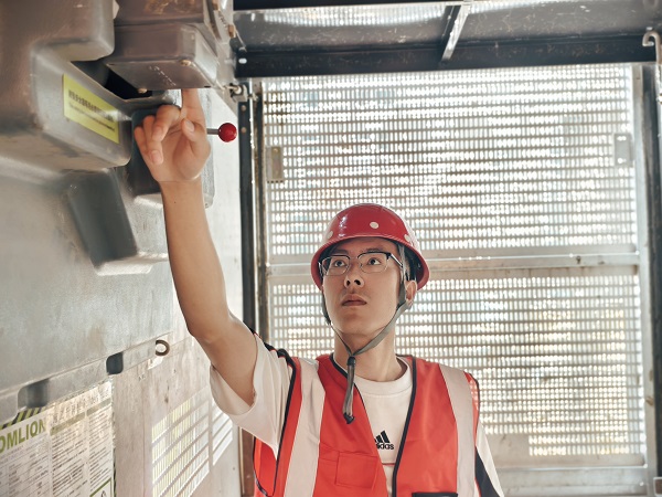 国产69精品久久久久人妻